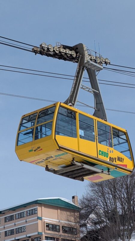 蔵王中央ロープウェイのゴンドラ